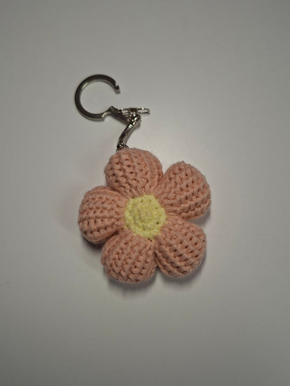Bloemensleutelhanger gehaakt